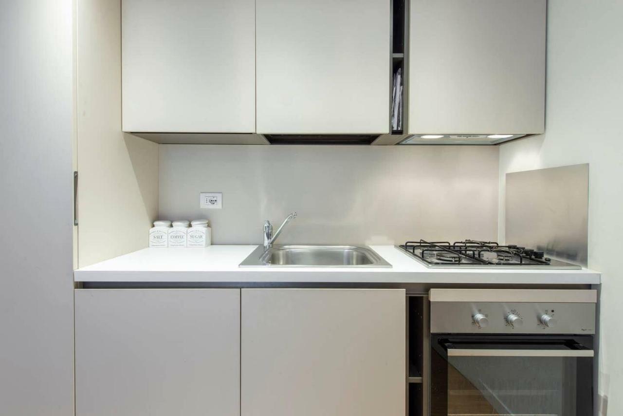 Joivy 1Br Apt In Isola With Stunning View To Bosco Verticale Milan Extérieur photo