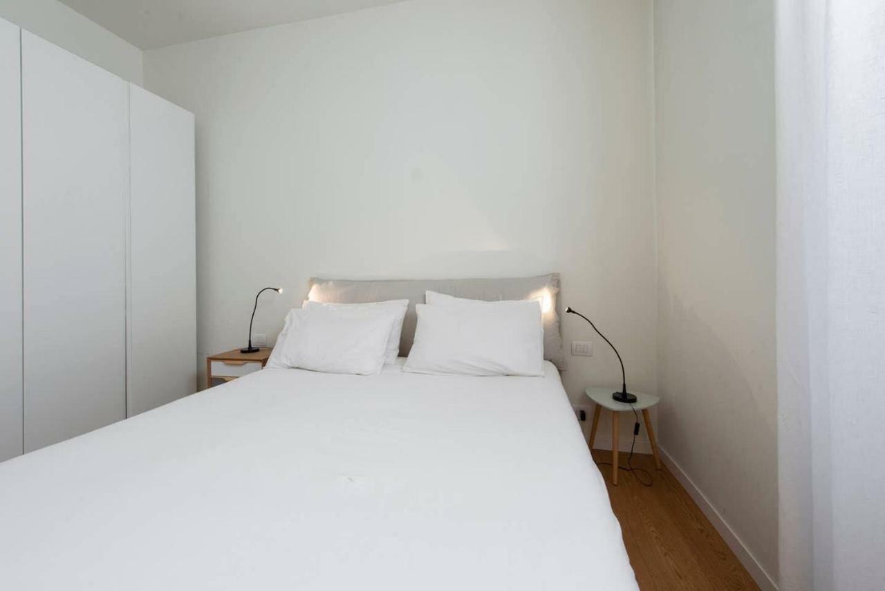Joivy 1Br Apt In Isola With Stunning View To Bosco Verticale Milan Extérieur photo